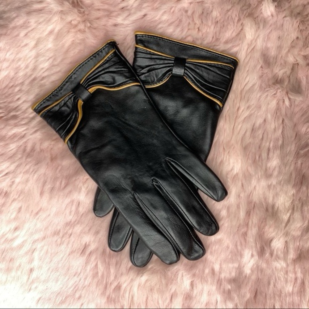 Chic Black Leather Gloves with Bow Detail